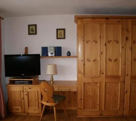 Pra D'sura 104 Апартаменты Малоя